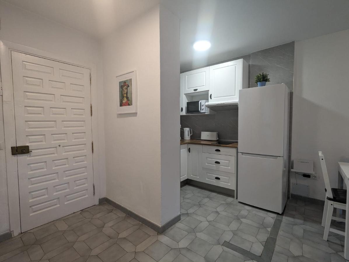 Apartamento Entero, Enormes Piscinas, Terraza Y Playa بينالماذينا المظهر الخارجي الصورة
